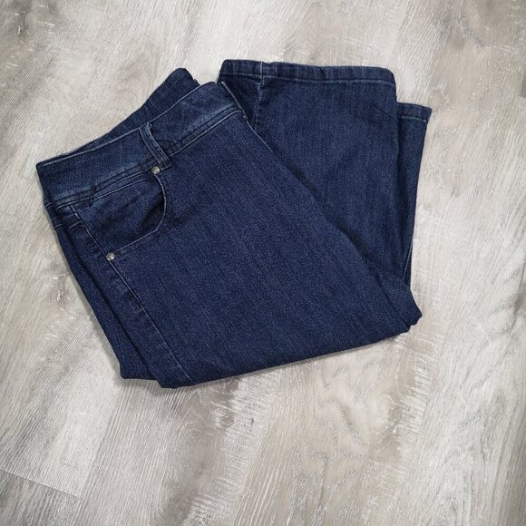 George Plus Ladies Size 18W Dark Wash Blue Jean Capri's - Picture 4 of 10